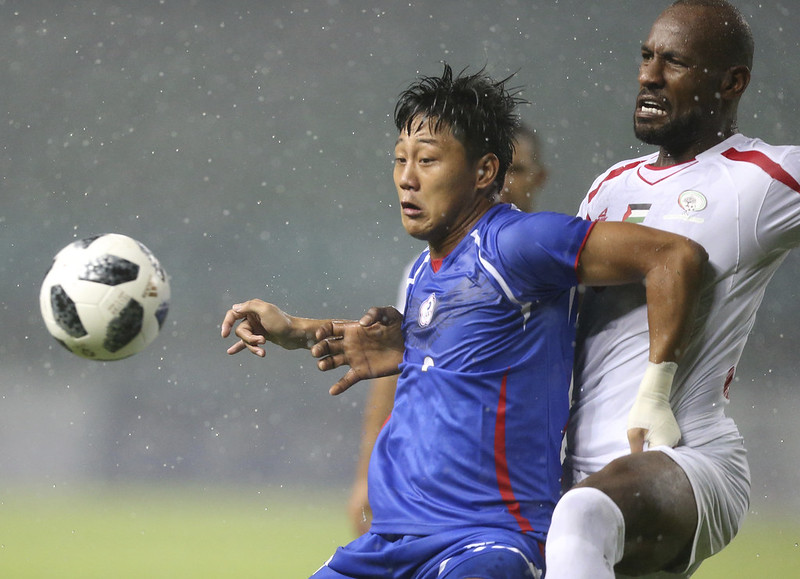 亞運足球開踢！　男足耗盡全力逼和巴勒斯坦