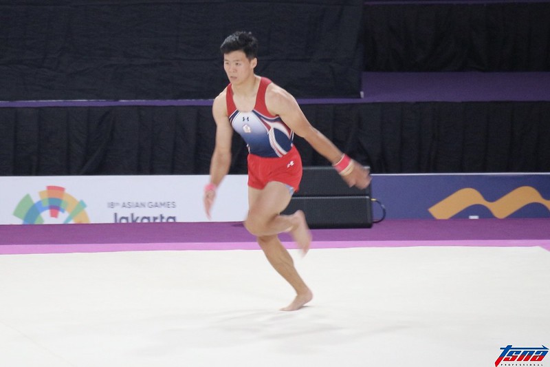 唐嘉鴻地板奪銀　亞運體操首面獎牌