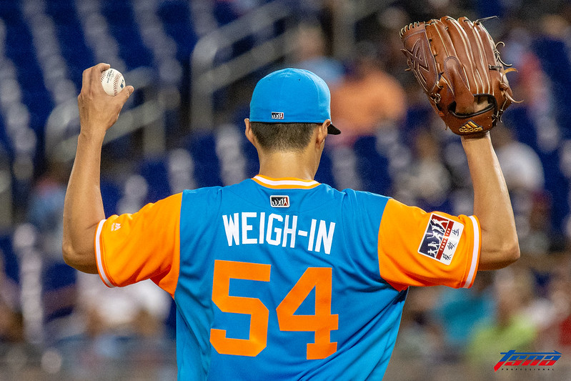 陳偉殷好投獻恩師　球衣臂章表達感激