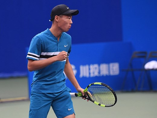 4強漂亮逆轉勝　曾俊欣闖青少年大師賽決賽