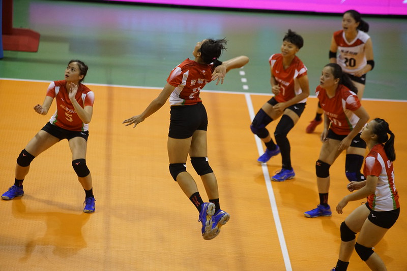 成軍首戰　極速超跑大戰珀兆女排5局後惜敗