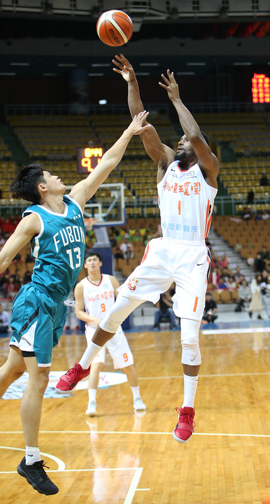 雙洋將用太客氣　璞園衛冕首戰踢鐵板