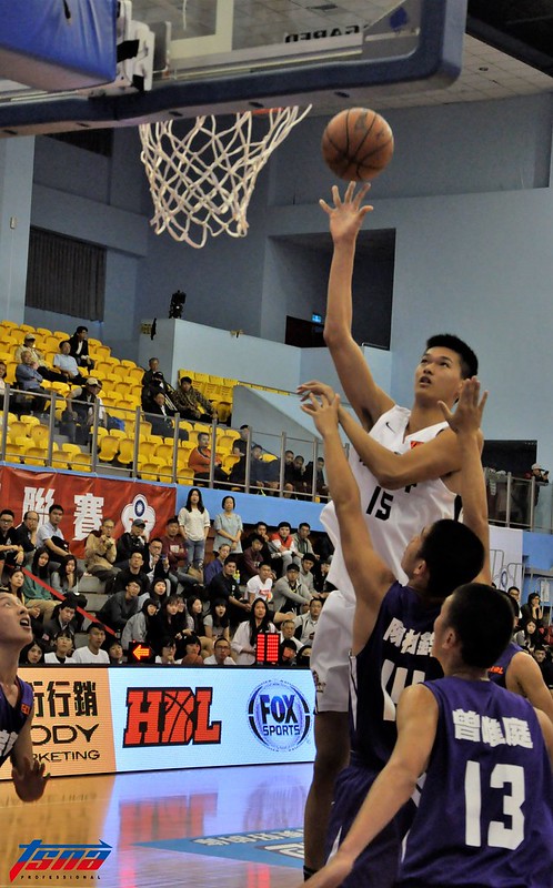 208公分第1長人　卜聿揚對HBL處女秀不滿意