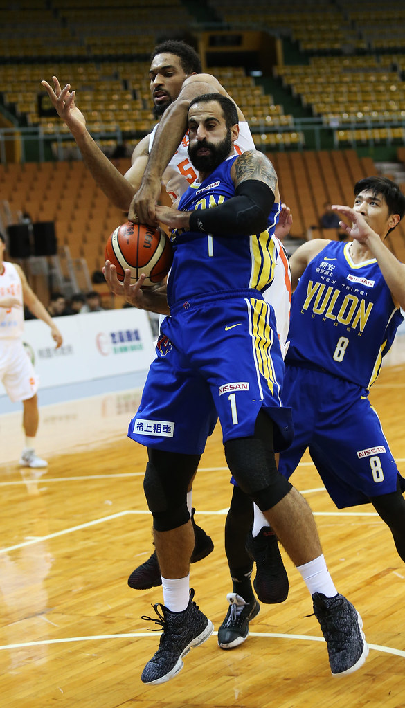 裕隆超硬漢桑尼　扭傷靠心智飆30分