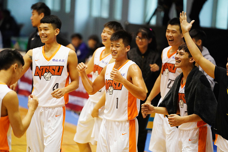 不談衛冕軍　國體要趕快長大拚8強