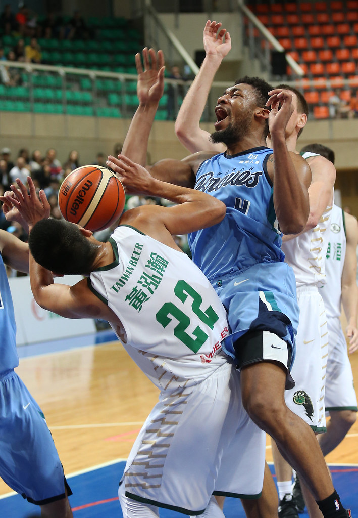 富邦還要觀察米歇爾　台銀伍茲換泰勒