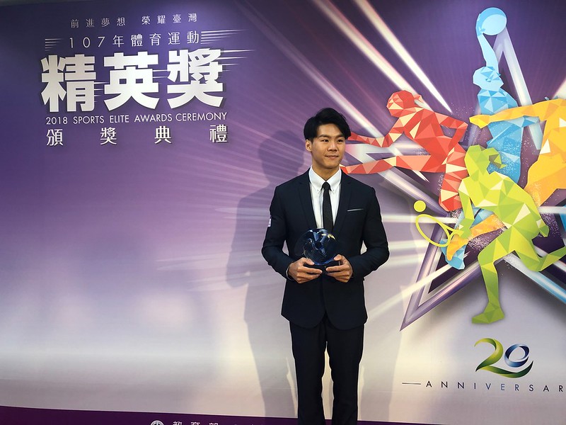 唐嘉鴻獲運動精神獎　傷勢澆不熄熱情