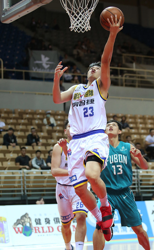 林韋翰控節奏、胡凱翔得分高　裕隆破9字頭退璞園