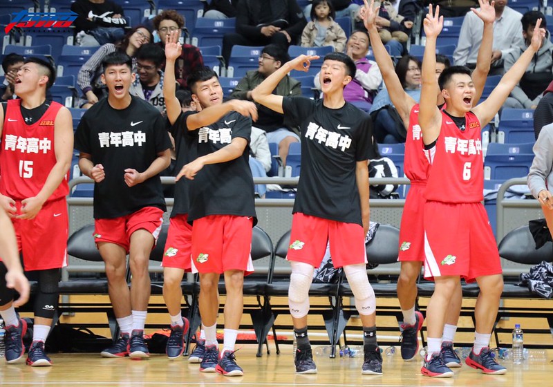 首年執教帶青年闖8強　鄧安誠興奮到語無論次