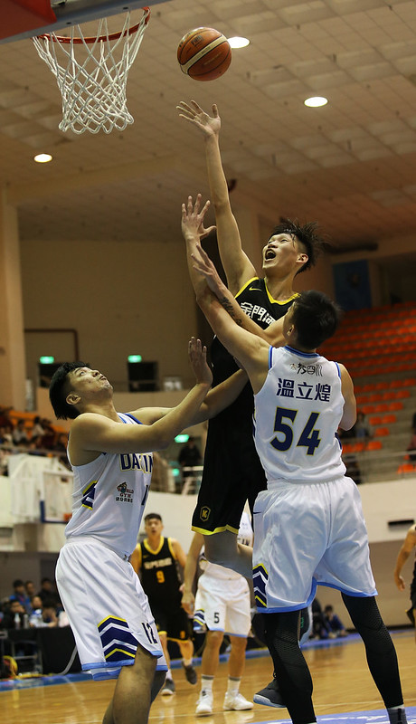 李家瑞生涯新高白搭　達欣雙洋將發威逆轉勝金酒