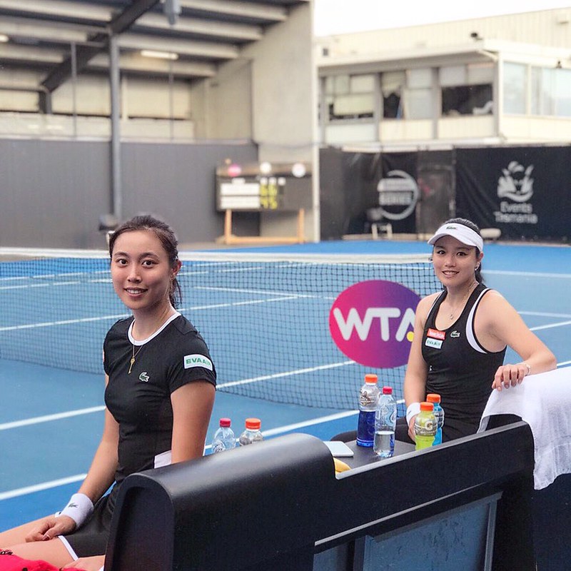 詹家姐妹荷巴特女網拍落地主　挺進女雙8強