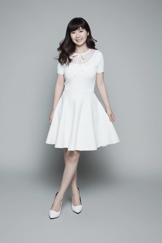 獲頒特別貢獻獎！　福原愛碎花洋裝出席典禮