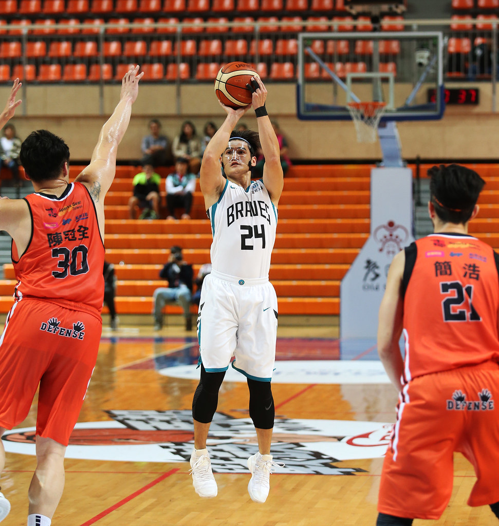 洪志善戴面罩復出　富邦斷6連勝稱帶賽