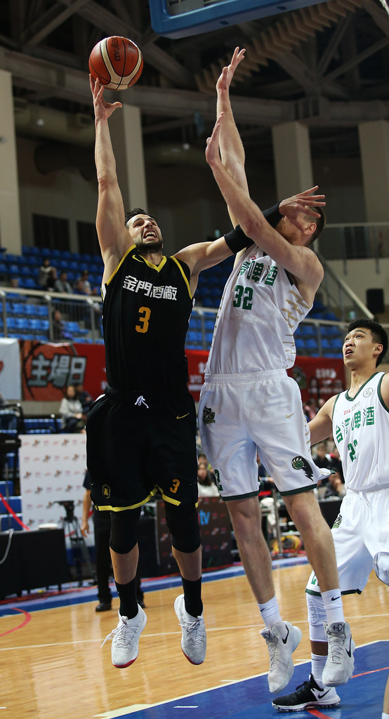 金酒脫胎換骨　隊史首奪上半季冠軍