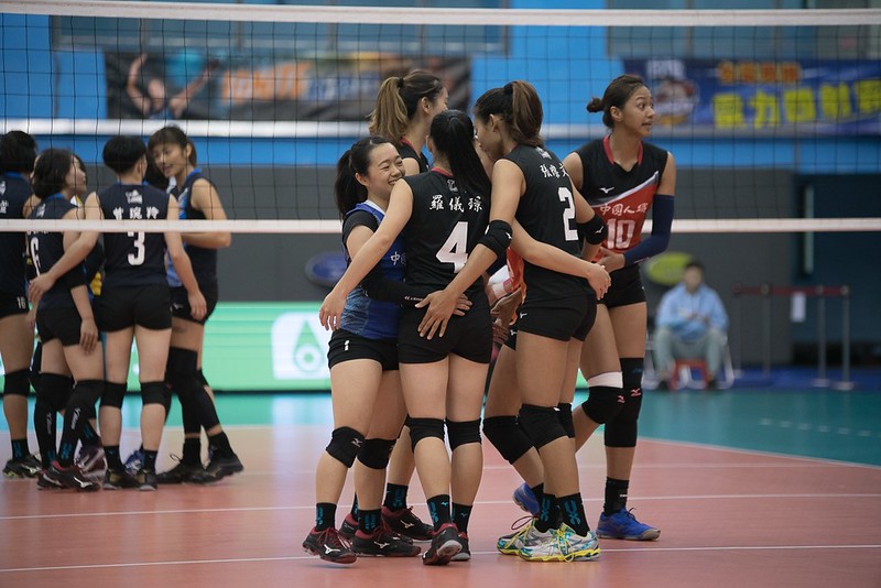 力退衛冕軍台電女排　中國人纖搶冠軍戰首勝