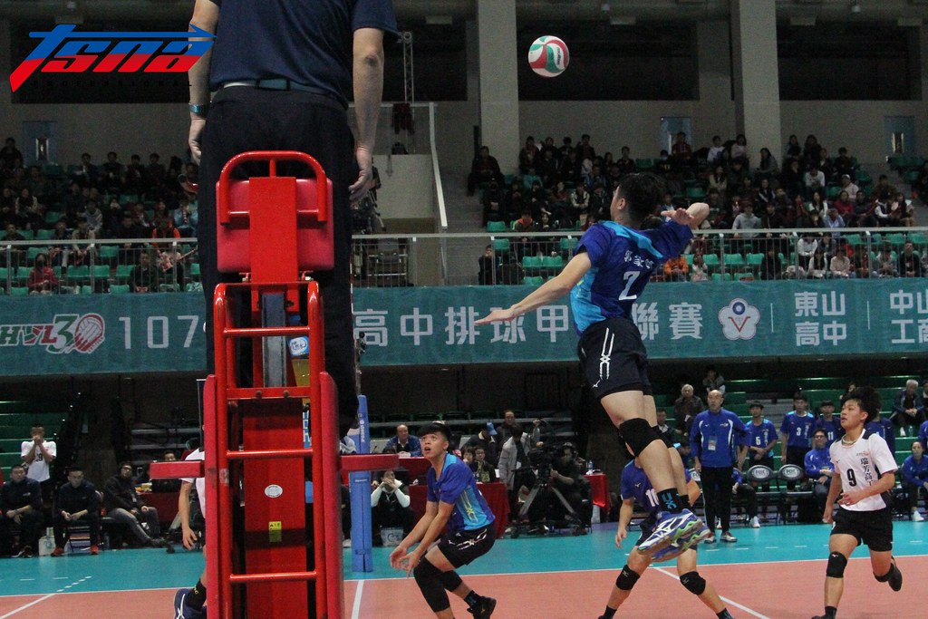 瑞芳男排首闖決賽　教練邱得全險落淚