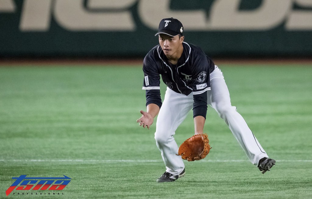 吳念庭替補敲安　西武熱身賽不敵羅德