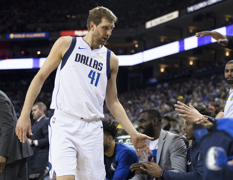 甲骨文體育館飆本季新高　Nowitzki回憶過往