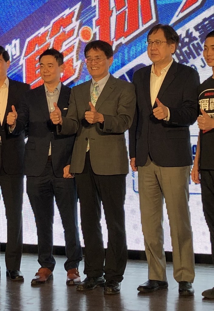 HBL打出籃壇奇蹟　高俊雄大讚：最國際