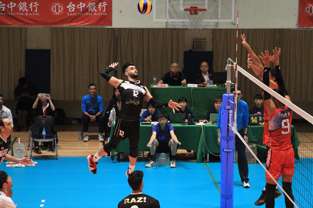 強權伊朗頂住壓力　3比1擊敗印尼搶首勝