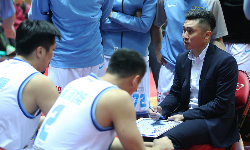 范耿祥任政大雄鷹助教　助陳子威帶隊