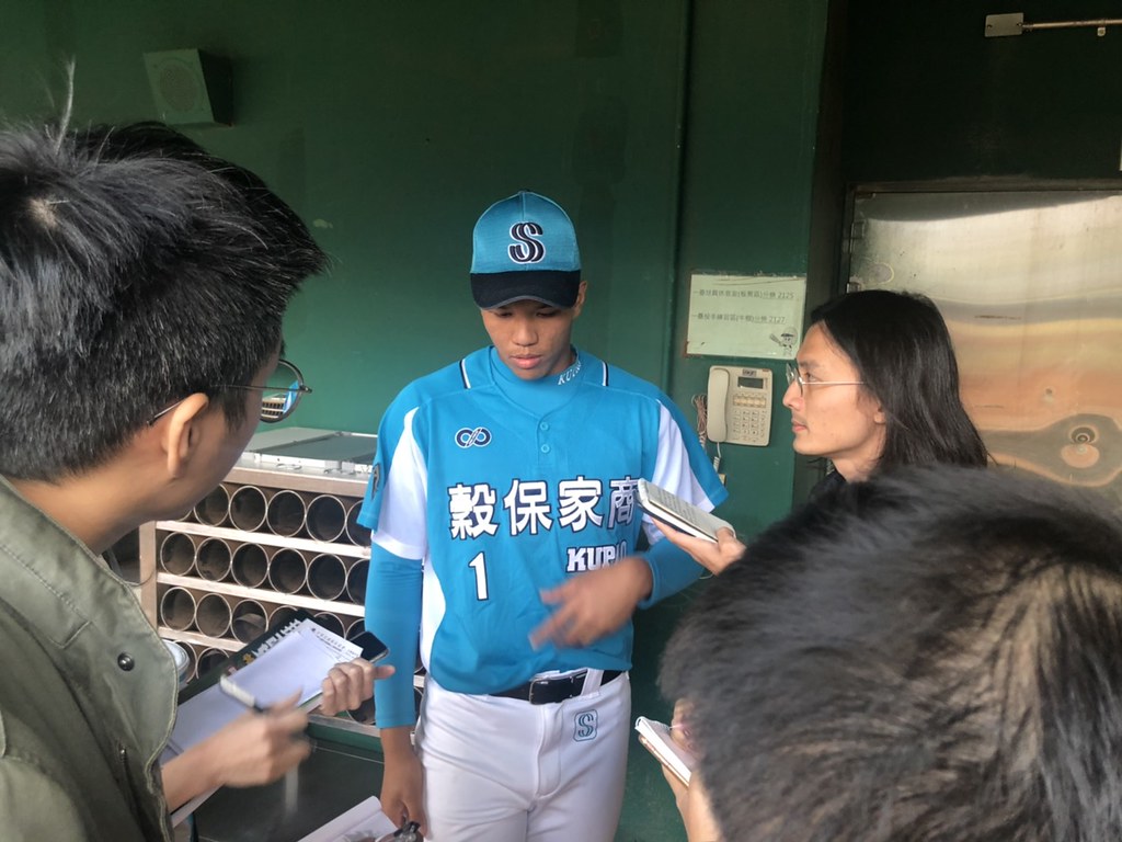 潘文輝狀況不佳仍飆火球　開幕戰穀保扣倒松農