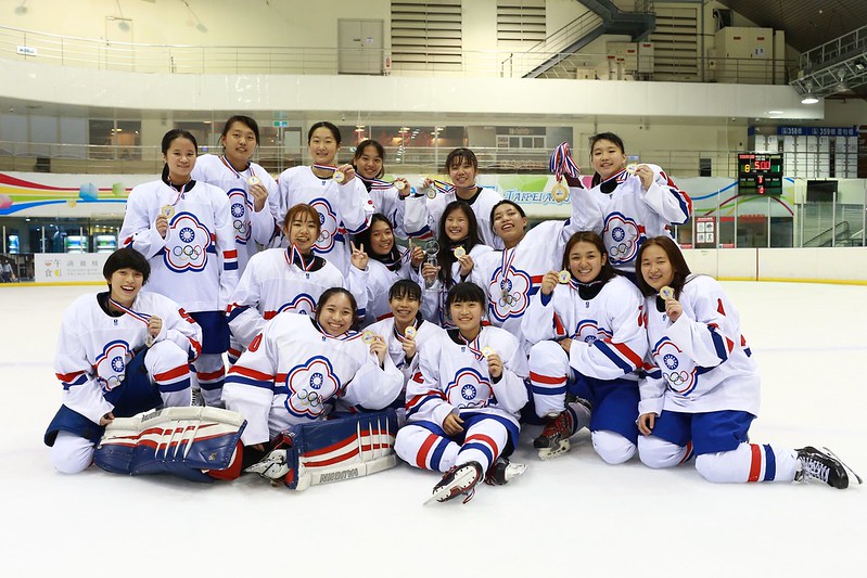 冠軍賽「姊妹鬩牆」　U18全勝封后