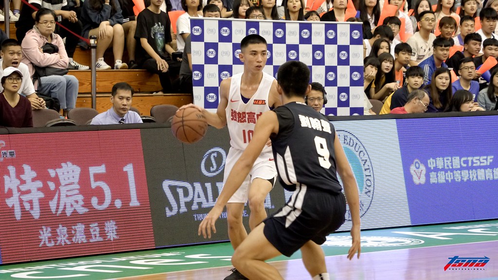 「又中又進」好吉利　強恕重返12強