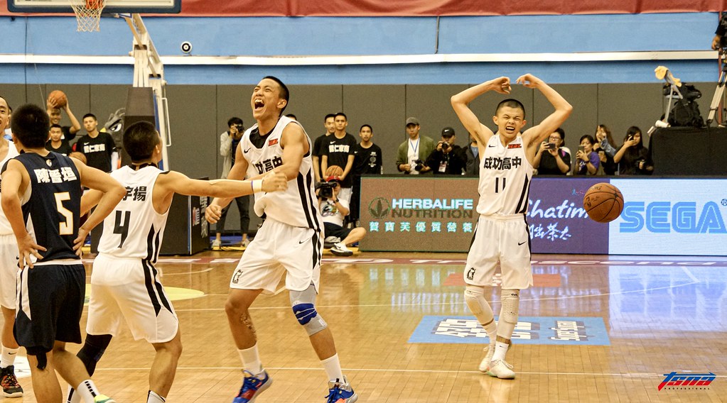 會念書又會打球！　成功痛哭首闖12強