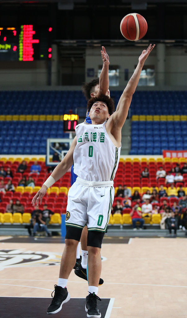 繞一圈回台啤　黃鎮珍惜機會