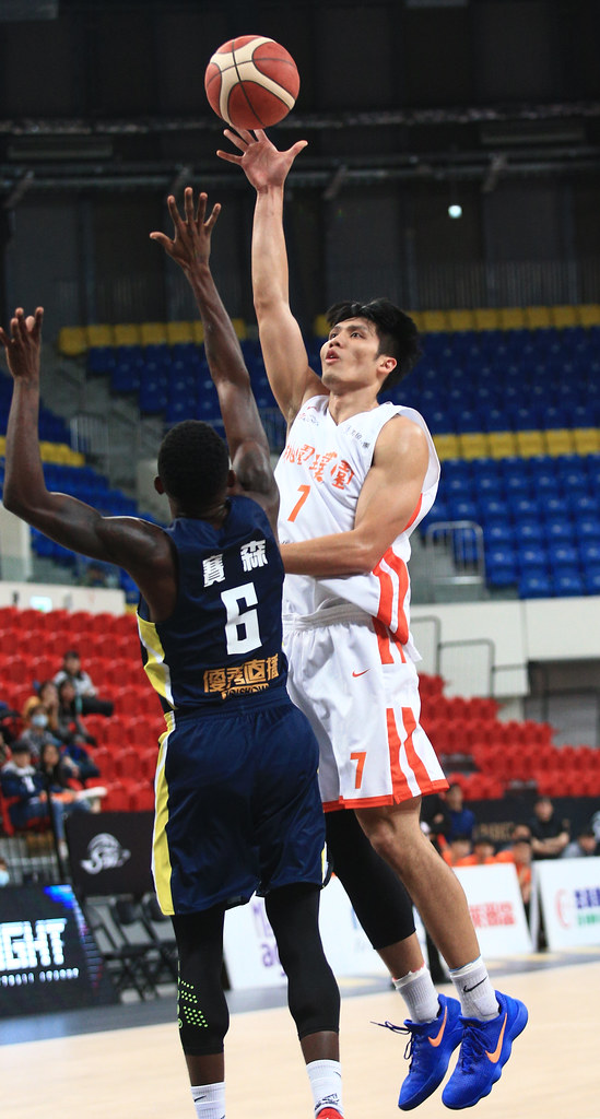 征戰璞園第5季　林耀宗把握機會飆致勝球