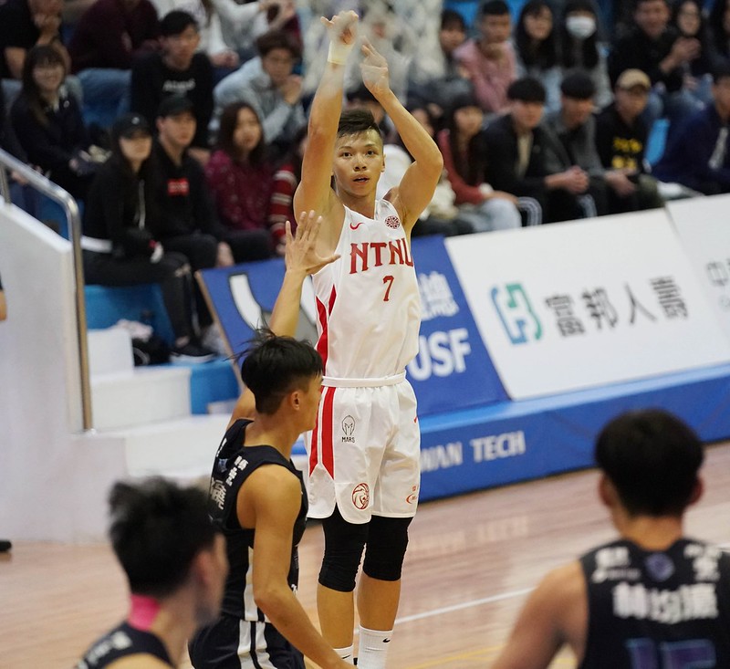 台師完美10連勝　連4季晉8強