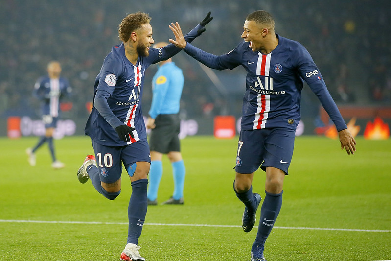 與Neymar互相較勁？　Mbappe：假的