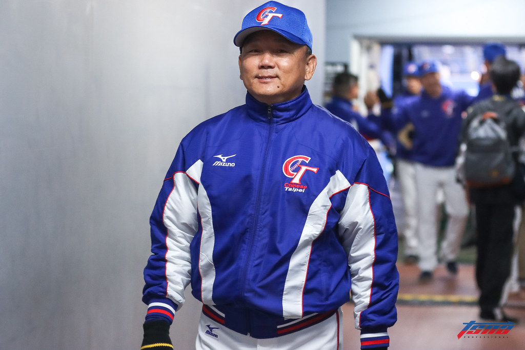 富邦勇士主題週　洪一中主持開球