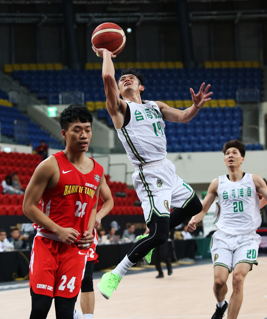 蔣淯安不怕球權少　台啤平隊史8連勝