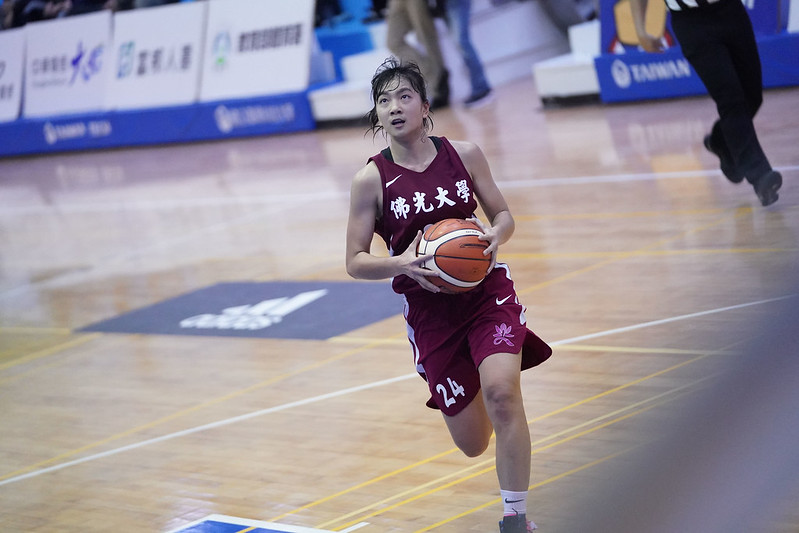 文化力克衛冕軍　與世新保持不敗