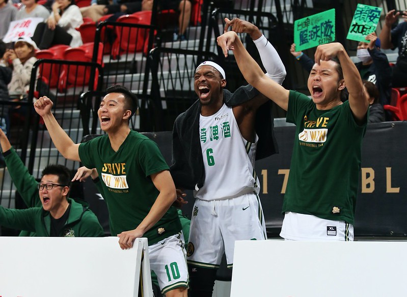 巴克利獲12月MVP　中文好難學都忘記