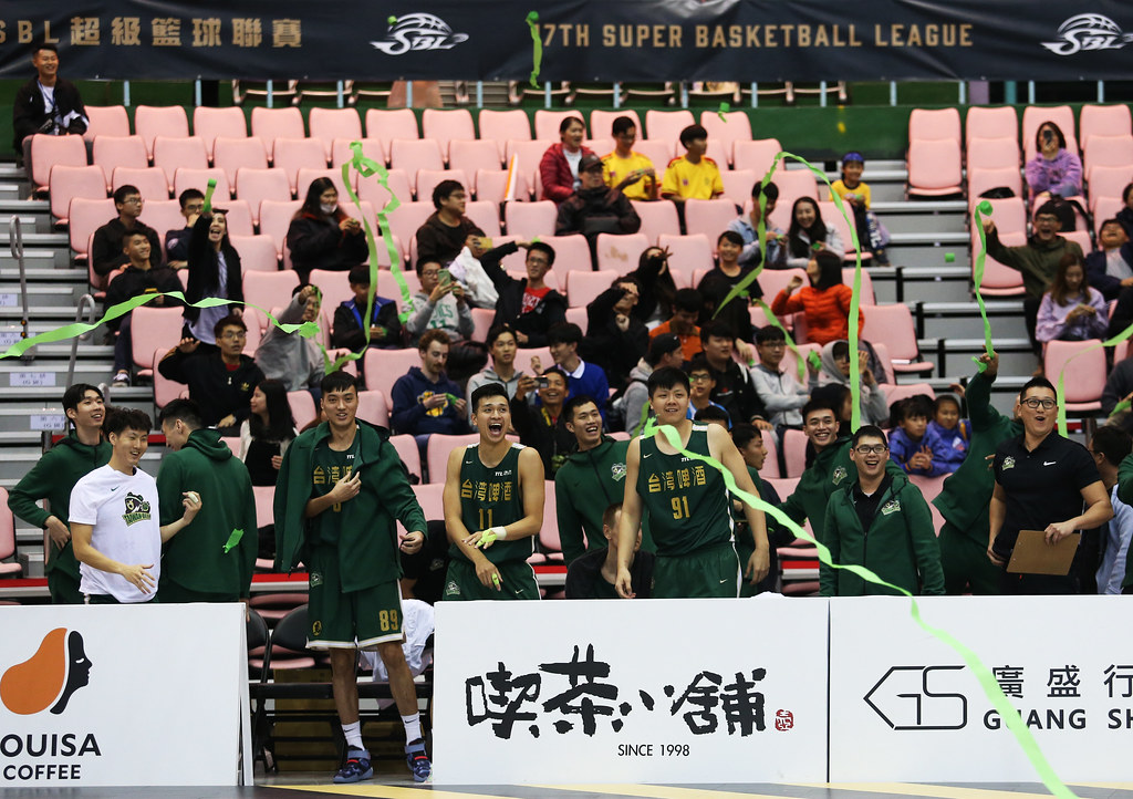 上半季速拋彩帶　台啤措手不及