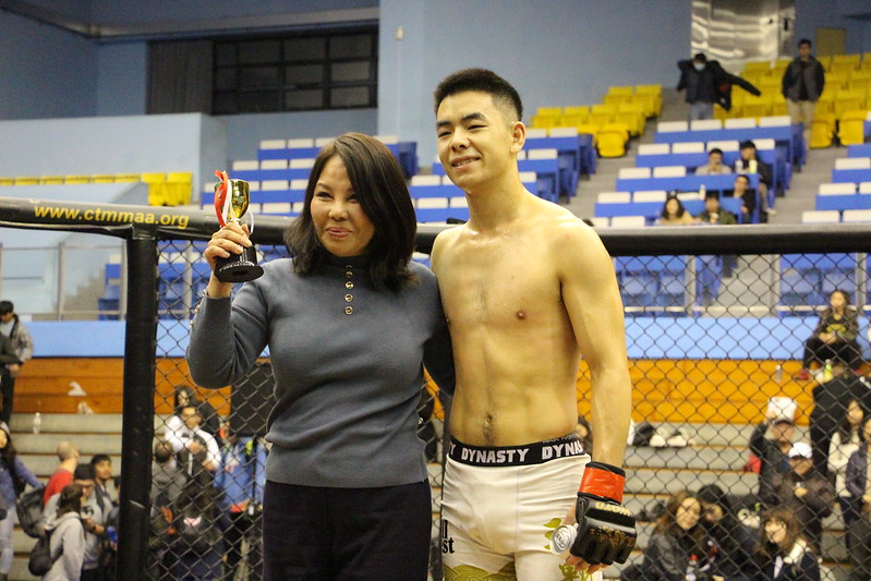WOTD3職業格鬥王　青柳雪恥、吳仲凱4連勝