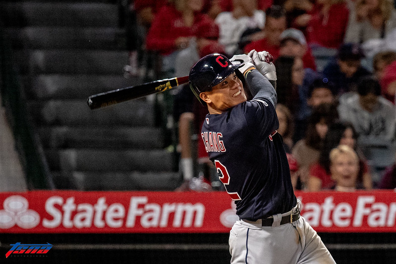 張育成、鞏冠同日出戰　雙雙上演長打