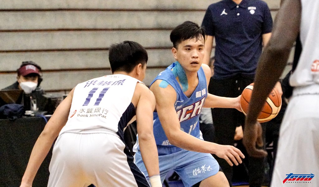 延長險退政大　健行率先進4強