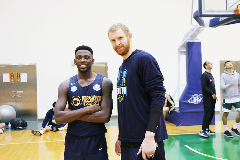 歡迎好朋友艾凡斯　賽森介紹台灣美食