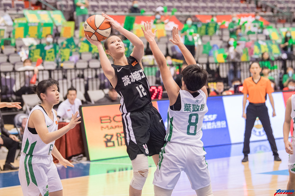 王玥媞MVP無懸念　抱教練爆哭