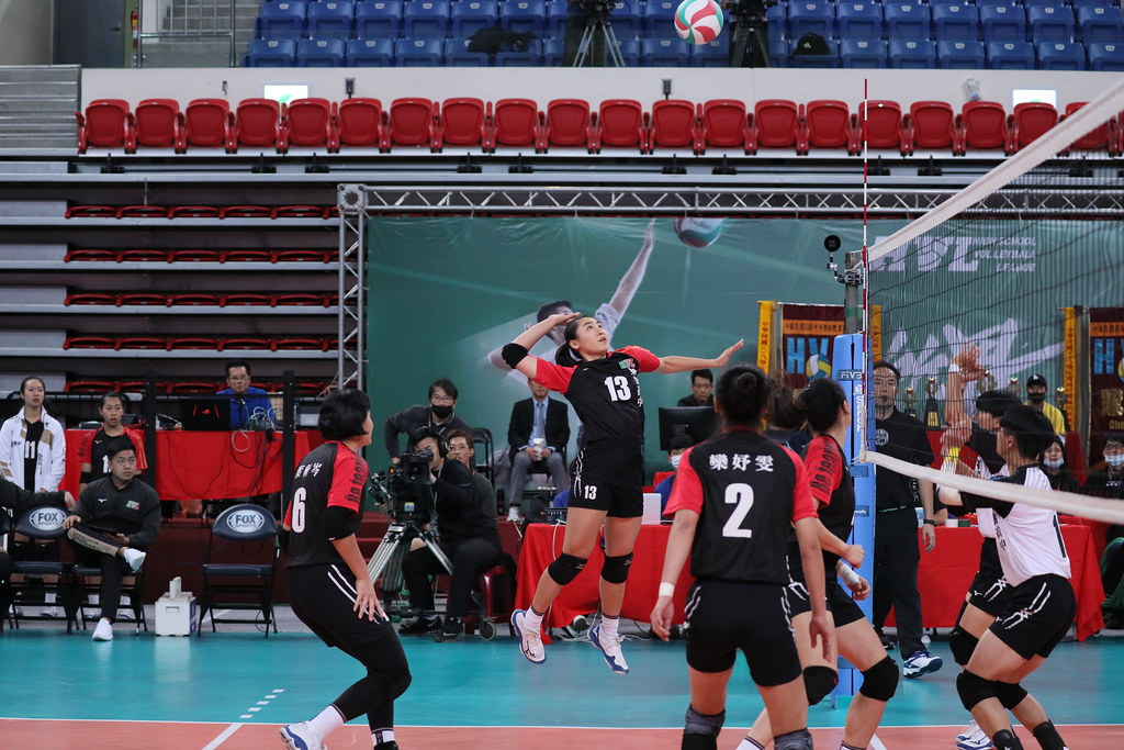 連霸榮耀成壓力　東山女排奪季軍