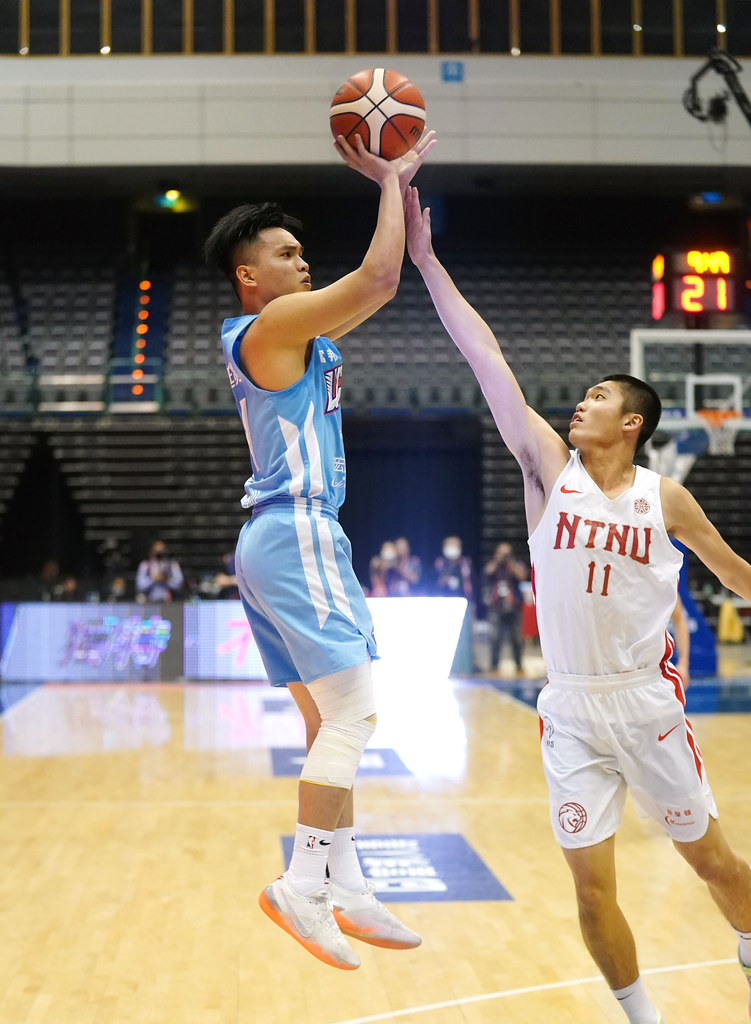 赴美挑戰全值得　簡廷兆收首冠