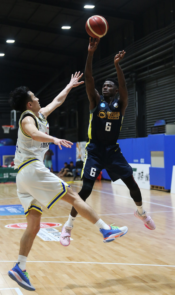 練球跑3場館　九太下半季開胡