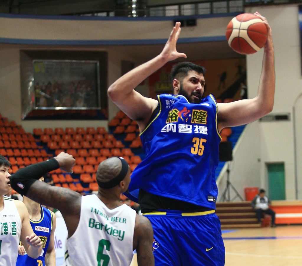 裕隆2連勝　冠軍賽2比1領先台啤