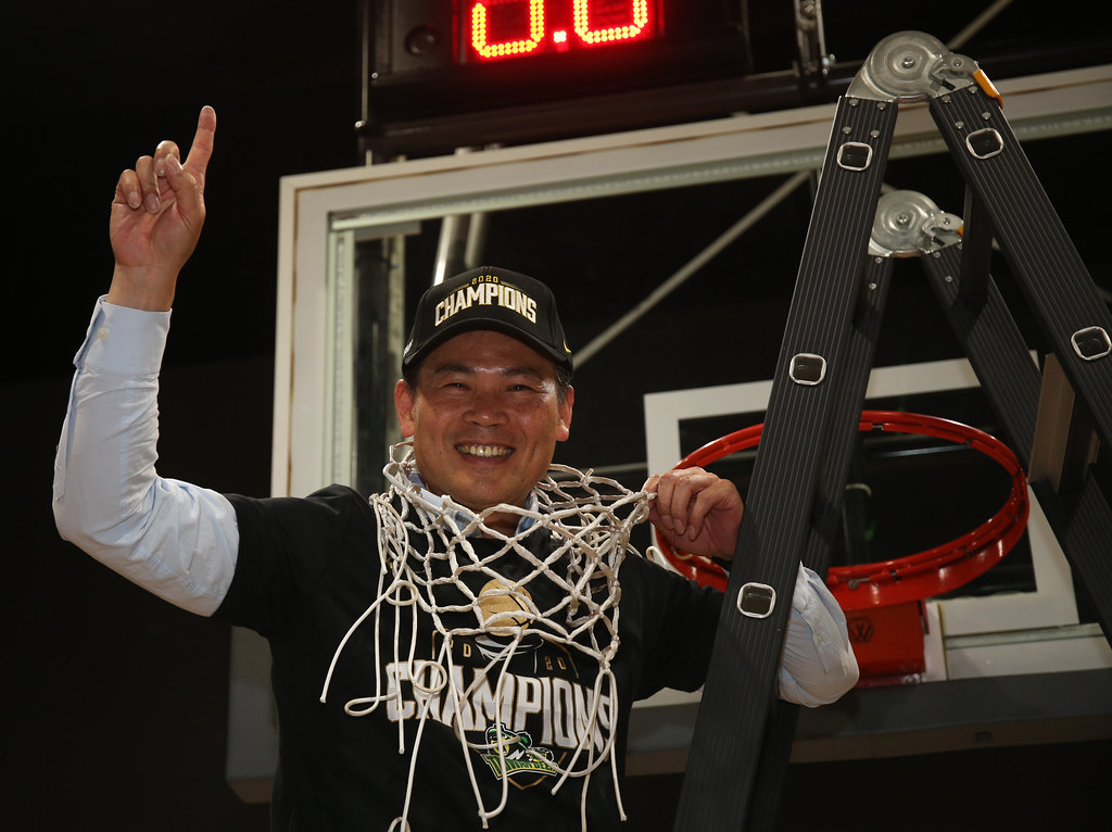 差點去賣中藥　周俊三等14年奪執教首冠