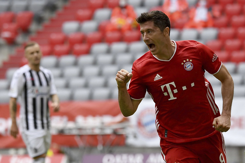 Lewandowski獨中二元　改寫德甲紀錄