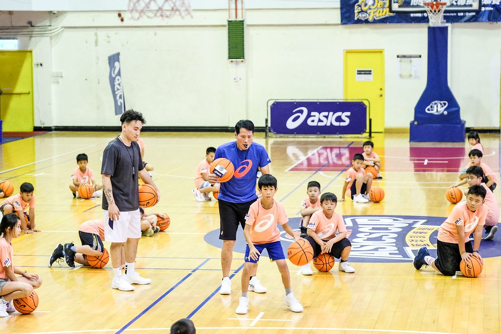 亞瑟士籃訓營　邱大宗傳授基本功